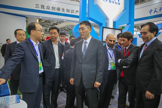 ���Ź��ʹ���-�����ɼ��Ƿ�,����Ʒ�Ƶ�ʵ��