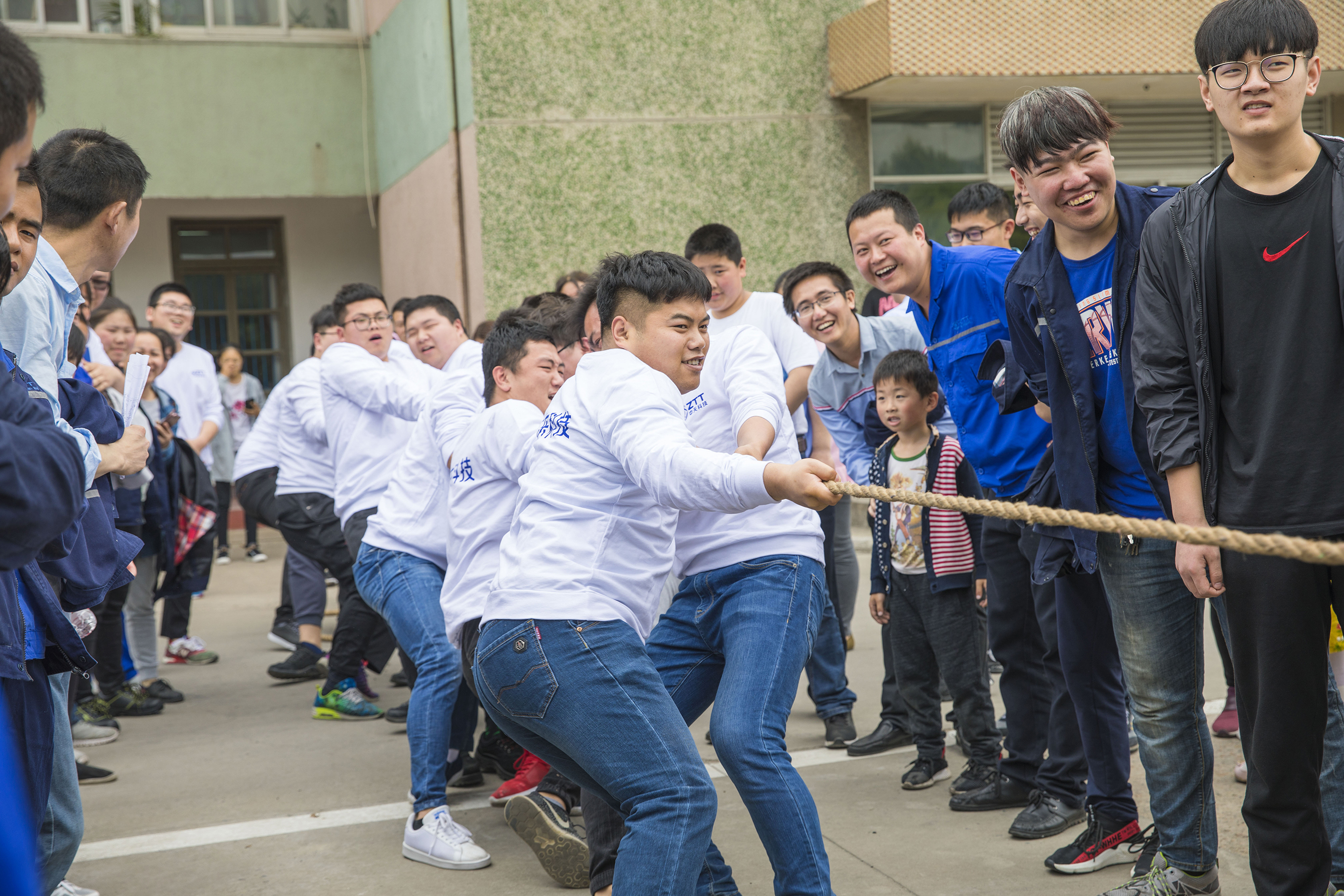 ���Ź��ʹ���-�����ɼ��Ƿ�,����Ʒ�Ƶ�ʵ��