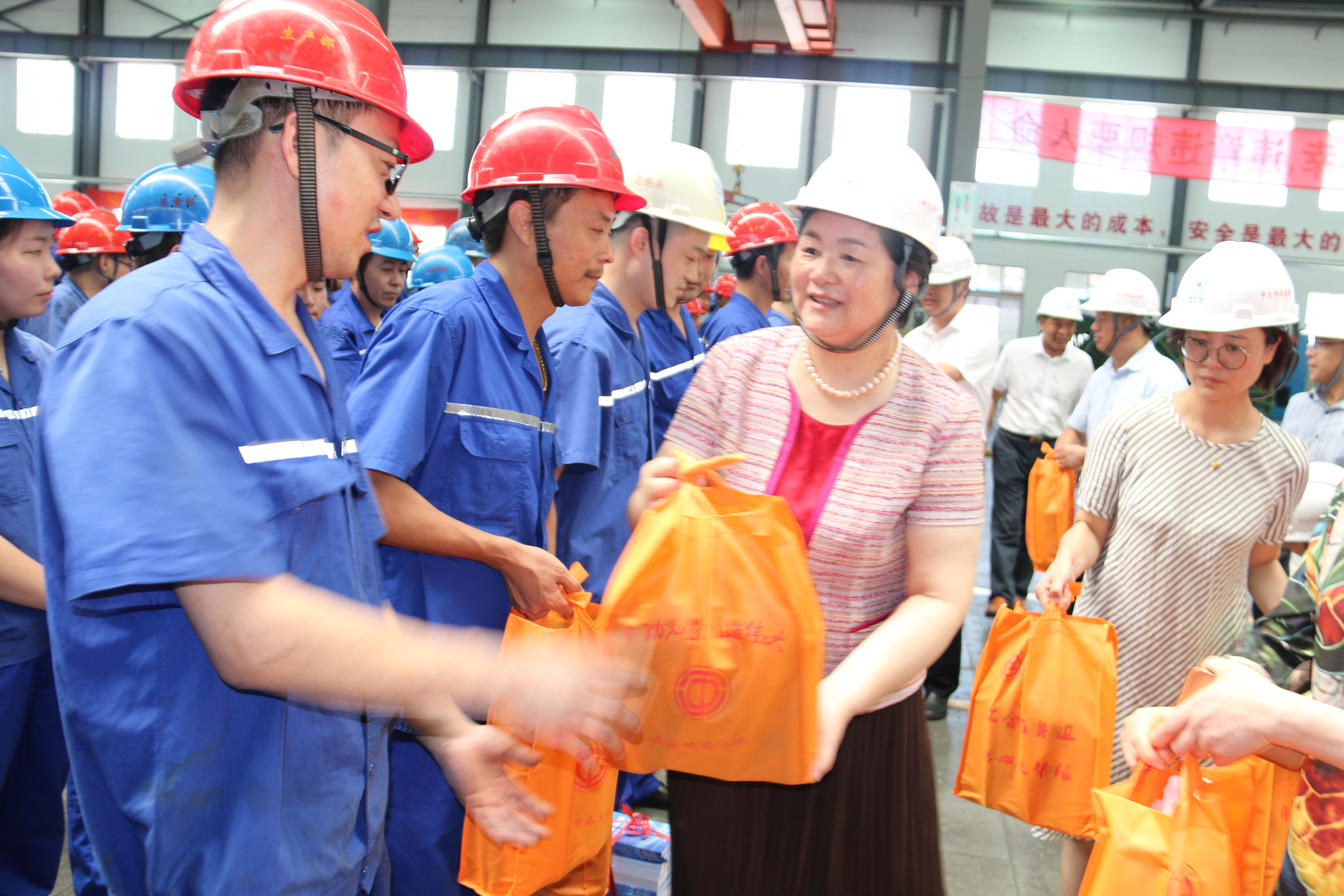 ���Ź��ʹ���-�����ɼ��Ƿ�,����Ʒ�Ƶ�ʵ��