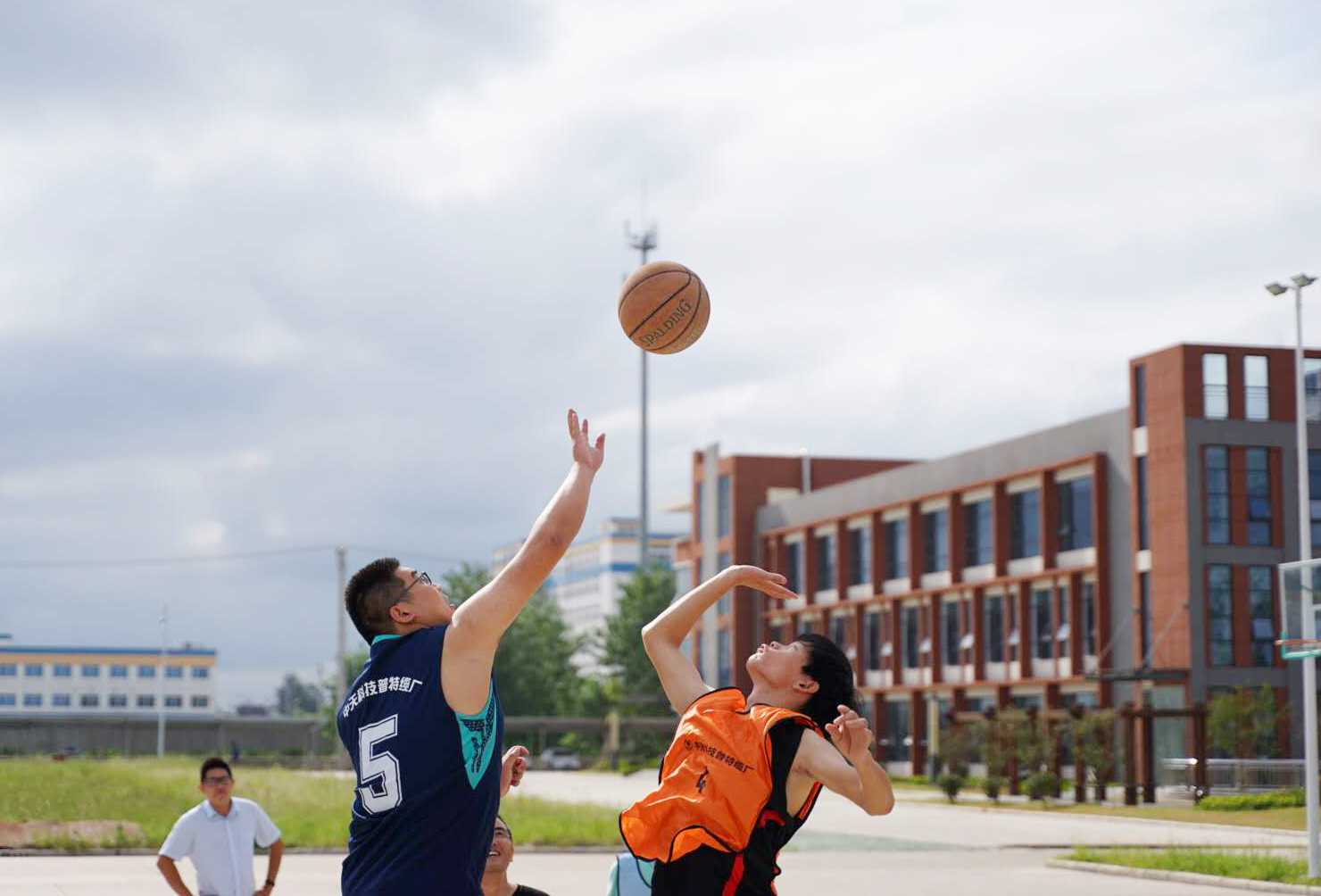 ���Ź��ʹ���-�����ɼ��Ƿ�,����Ʒ�Ƶ�ʵ��