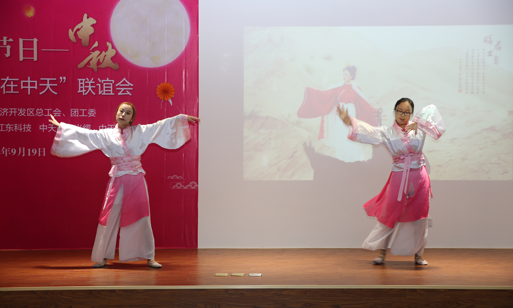 ���Ź��ʹ���-�����ɼ��Ƿ�,����Ʒ�Ƶ�ʵ��