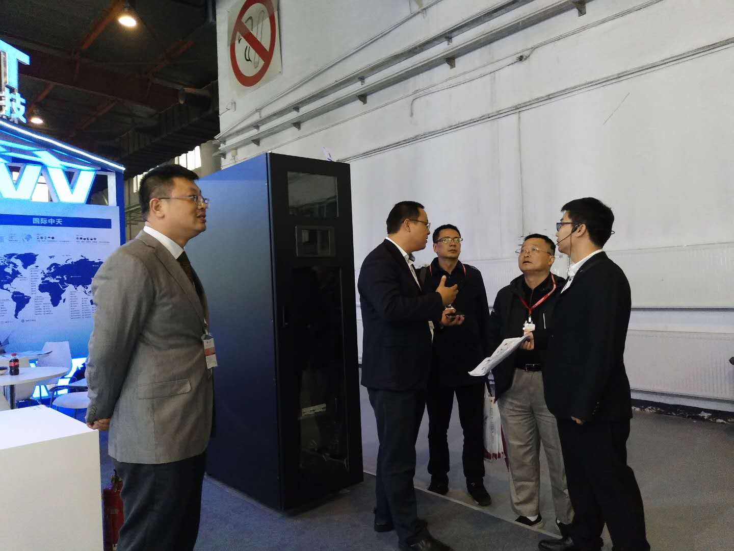 ���Ź��ʹ���-�����ɼ��Ƿ�,����Ʒ�Ƶ�ʵ��