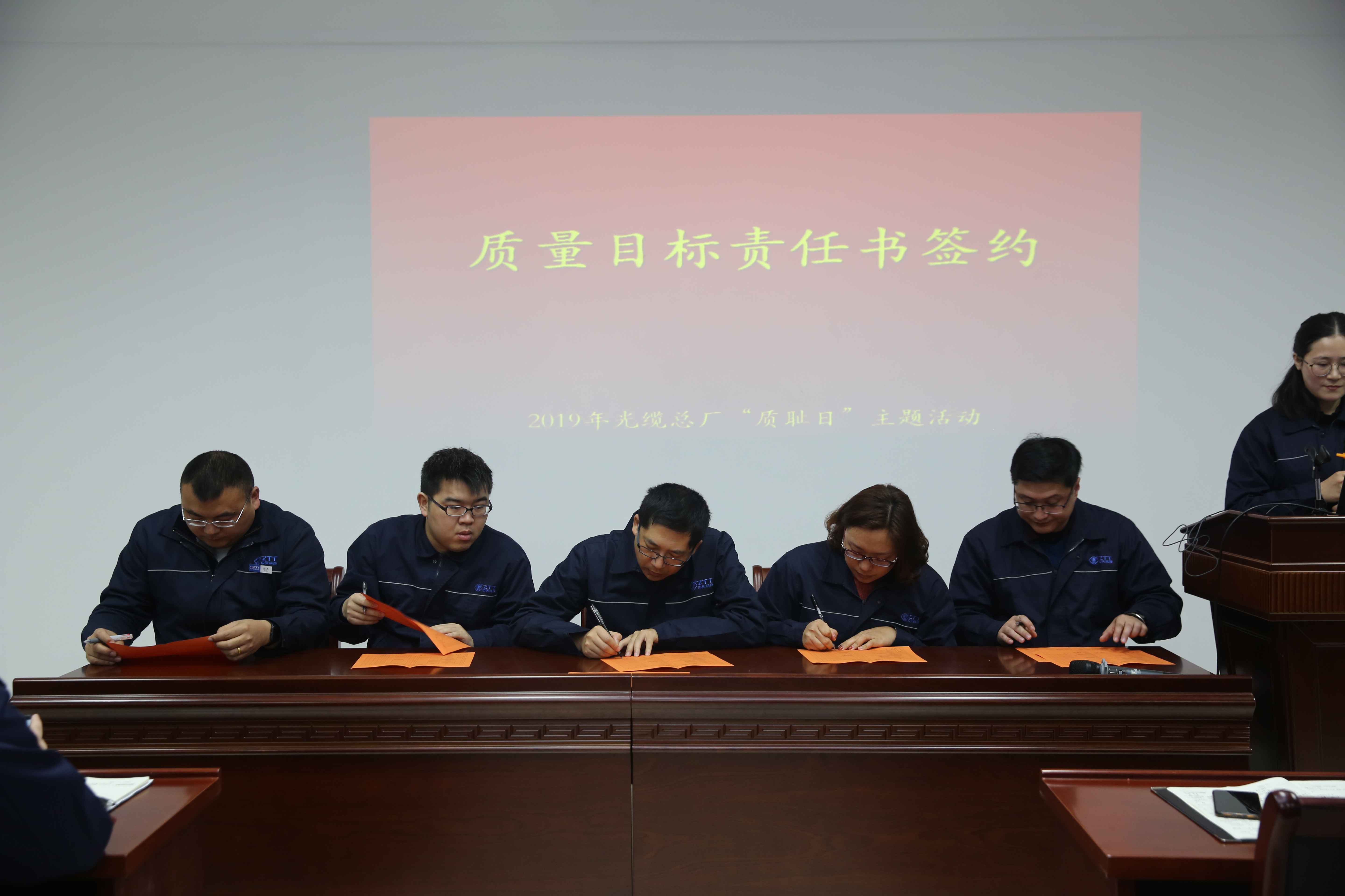 ���Ź��ʹ���-�����ɼ��Ƿ�,����Ʒ�Ƶ�ʵ��