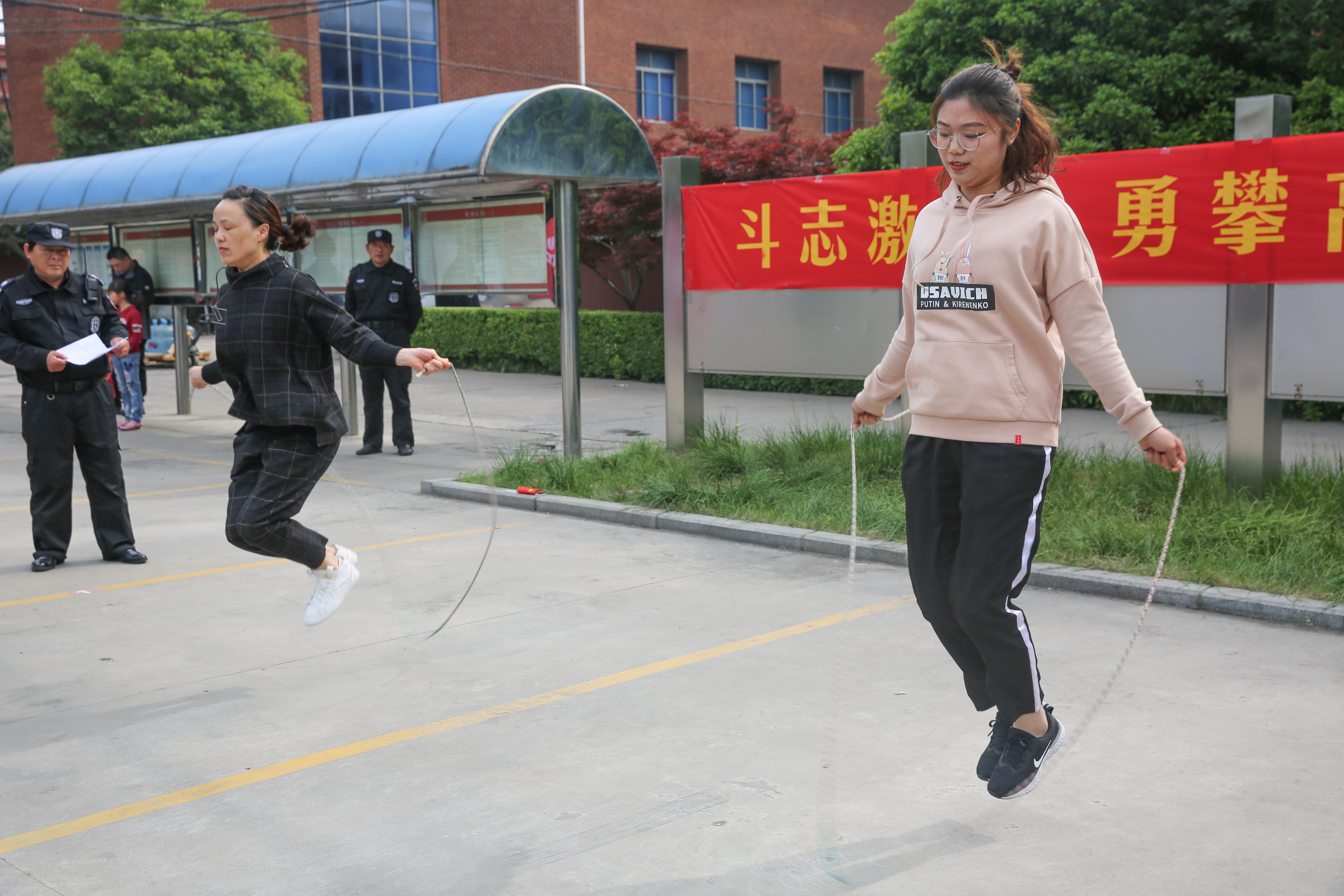 ���Ź��ʹ���-�����ɼ��Ƿ�,����Ʒ�Ƶ�ʵ��