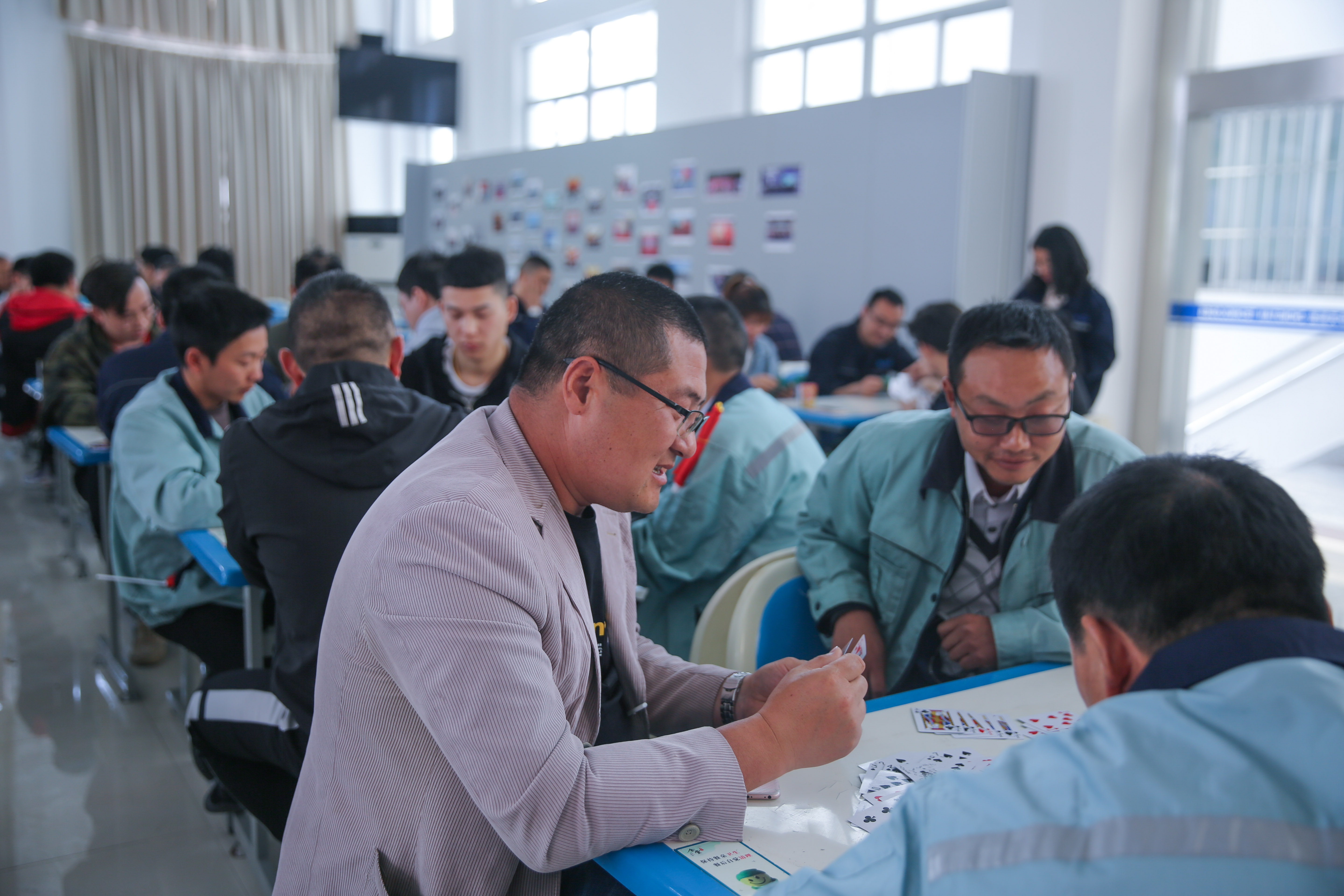 ���Ź��ʹ���-�����ɼ��Ƿ�,����Ʒ�Ƶ�ʵ��