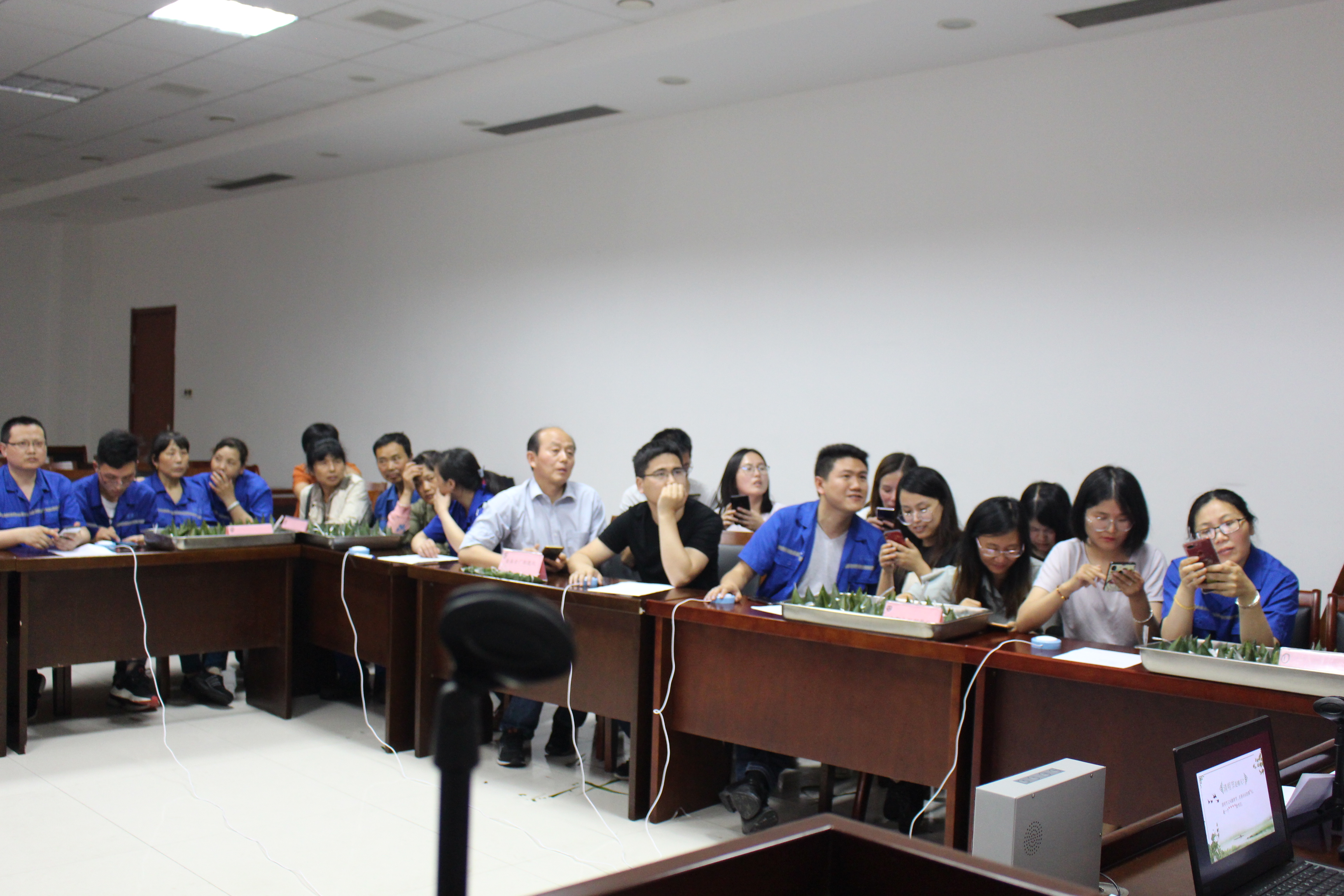 ���Ź��ʹ���-�����ɼ��Ƿ�,����Ʒ�Ƶ�ʵ��