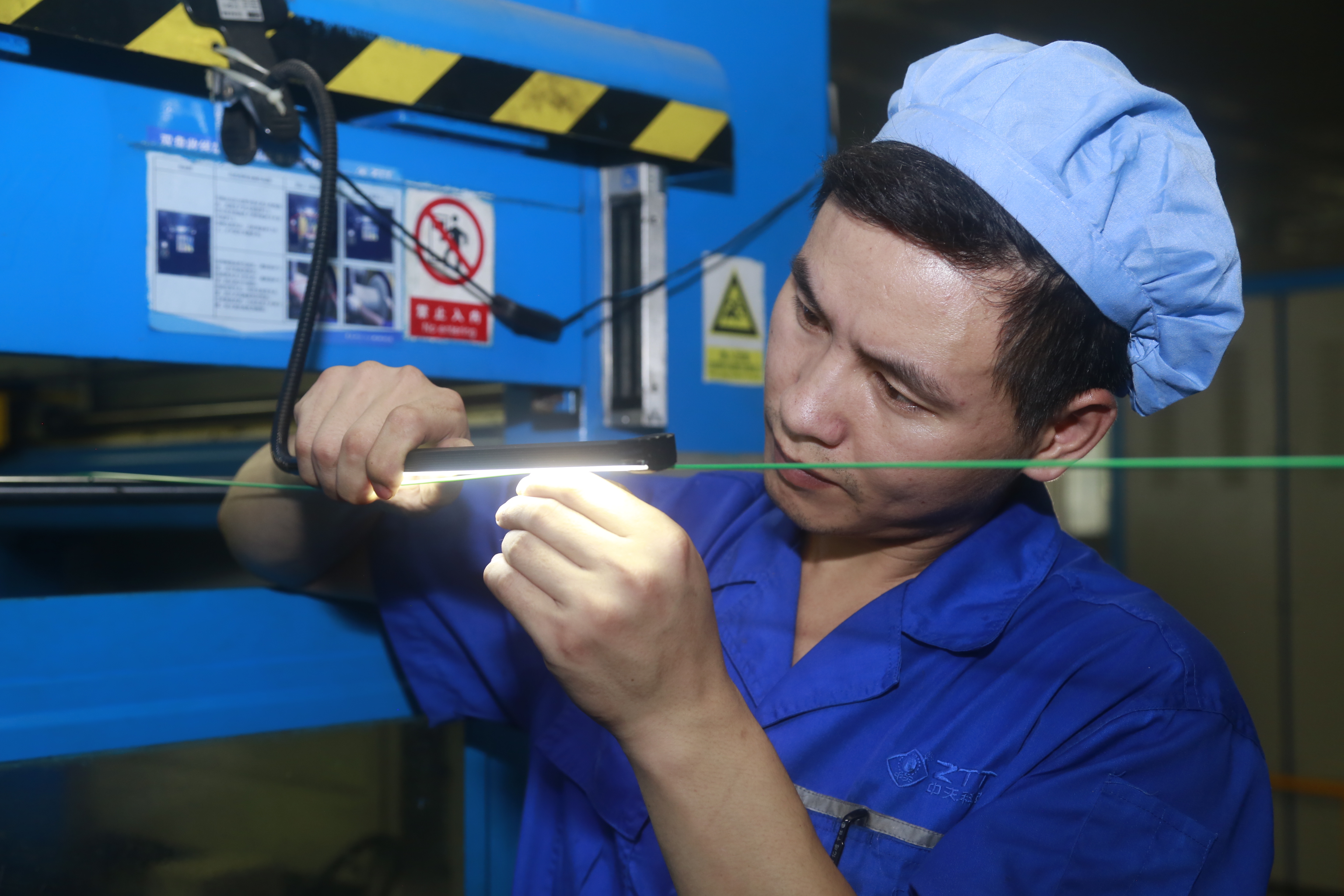 ���Ź��ʹ���-�����ɼ��Ƿ�,����Ʒ�Ƶ�ʵ��