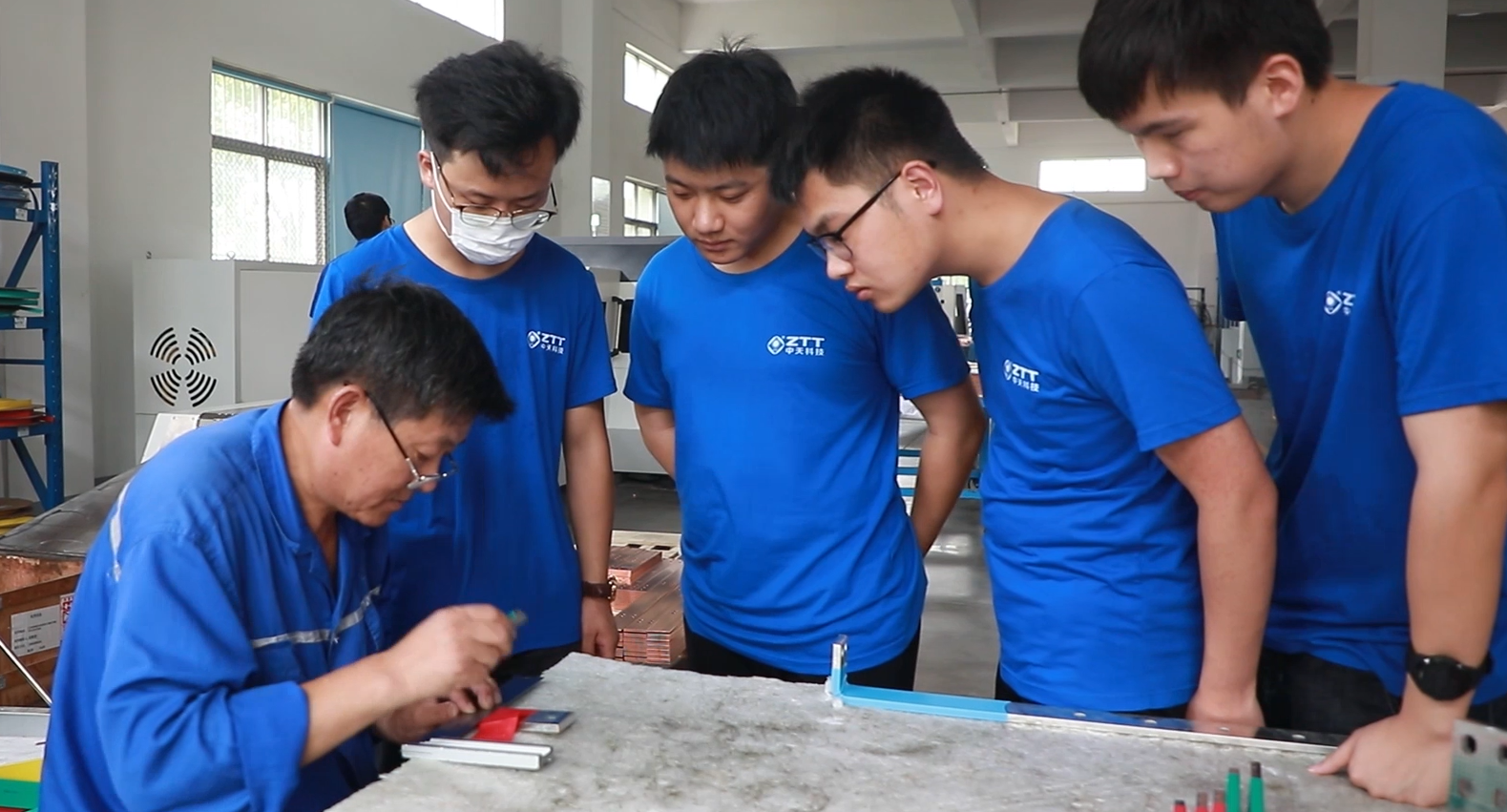 ���Ź��ʹ���-�����ɼ��Ƿ�,����Ʒ�Ƶ�ʵ��