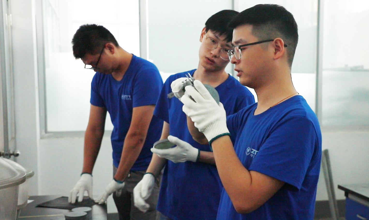 ���Ź��ʹ���-�����ɼ��Ƿ�,����Ʒ�Ƶ�ʵ��