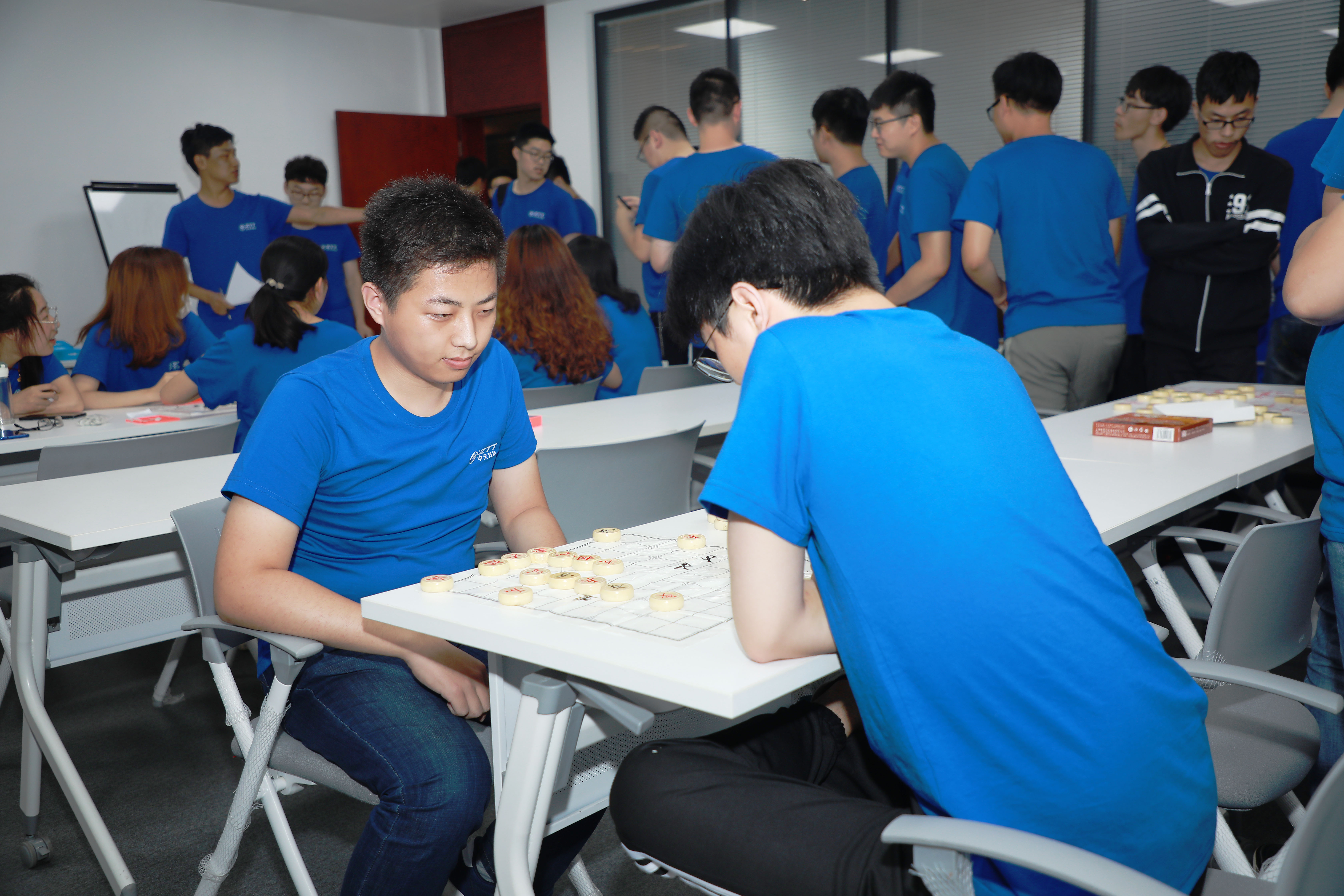 ���Ź��ʹ���-�����ɼ��Ƿ�,����Ʒ�Ƶ�ʵ��