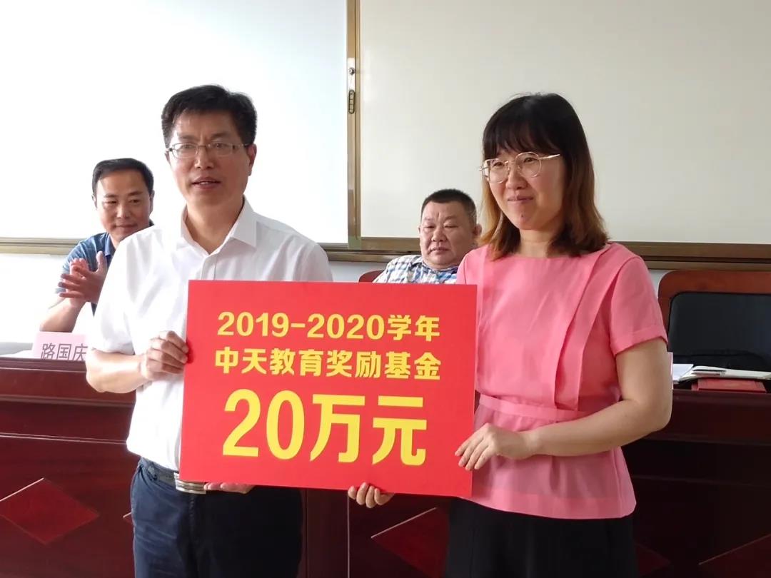 ���Ź��ʹ���-�����ɼ��Ƿ�,����Ʒ�Ƶ�ʵ��