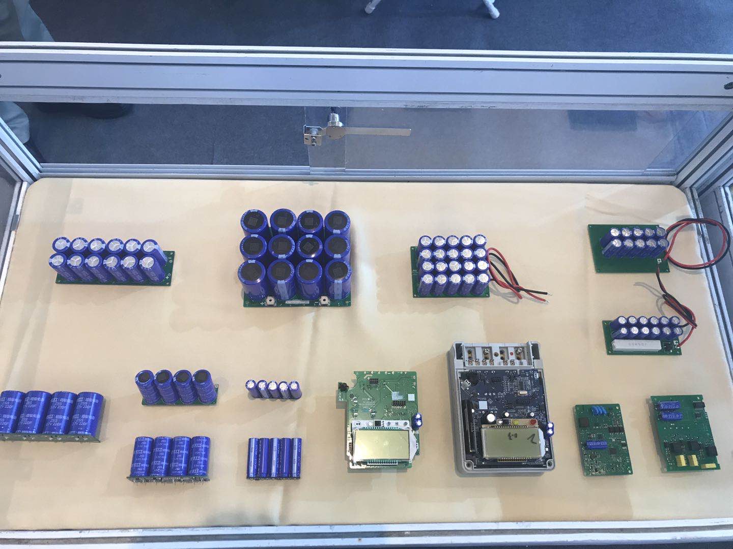 ���Ź��ʹ���-�����ɼ��Ƿ�,����Ʒ�Ƶ�ʵ��