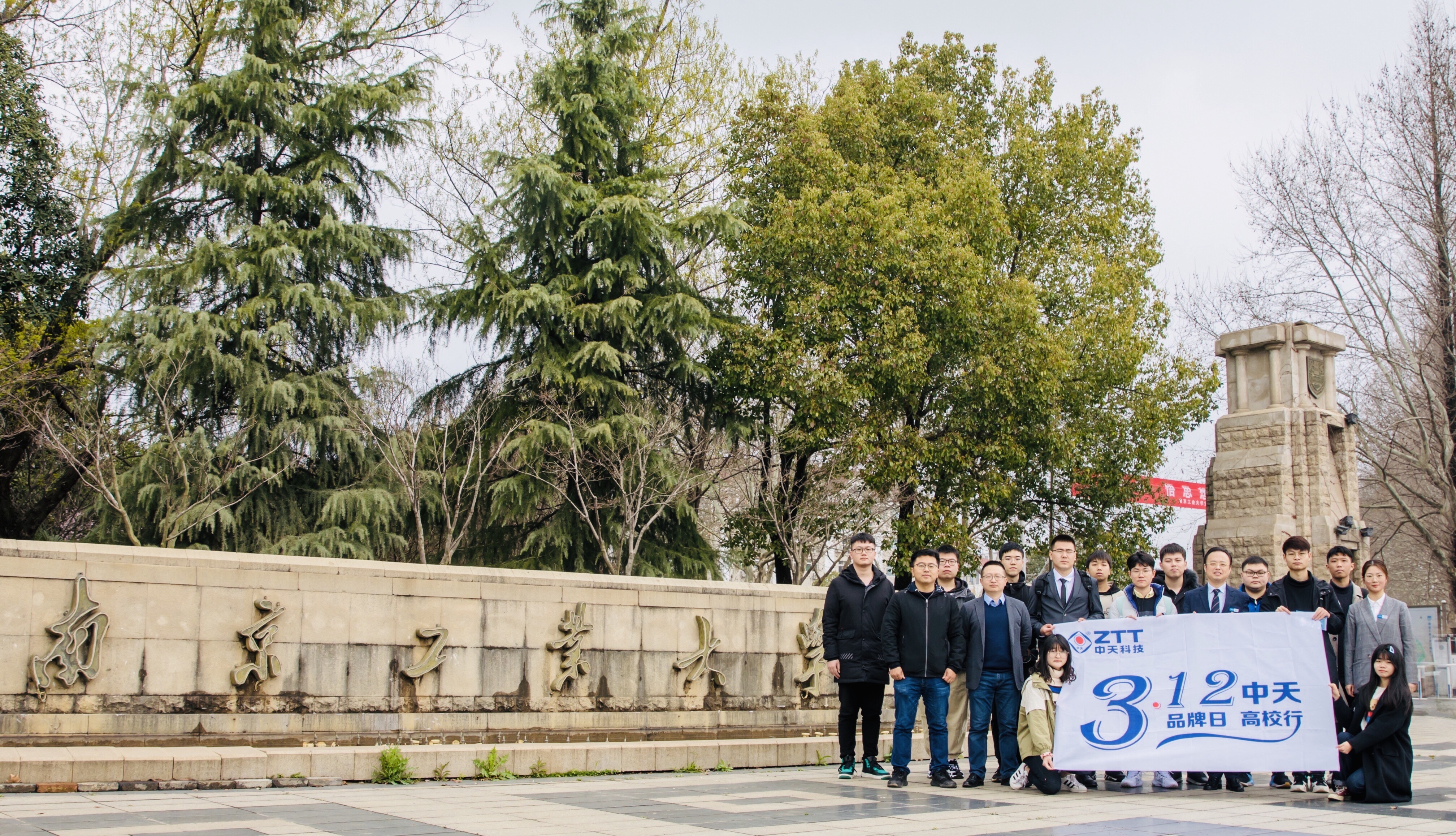 ���Ź��ʹ���-�����ɼ��Ƿ�,����Ʒ�Ƶ�ʵ��