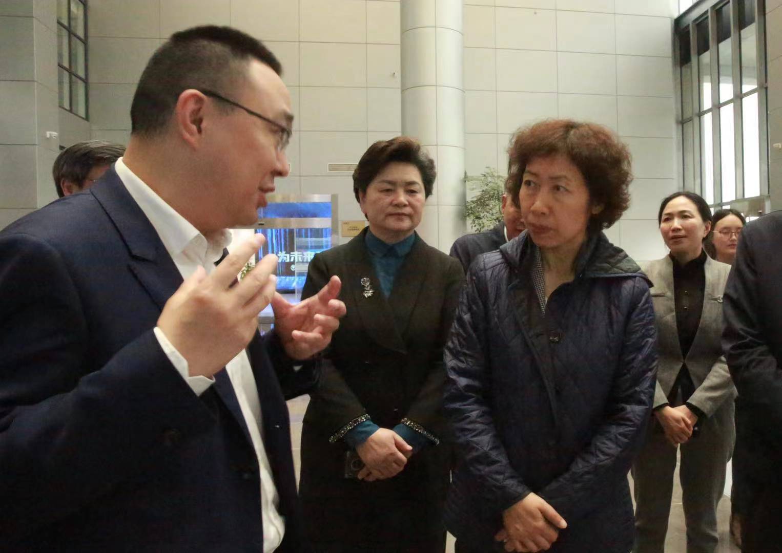 ���Ź��ʹ���-�����ɼ��Ƿ�,����Ʒ�Ƶ�ʵ��