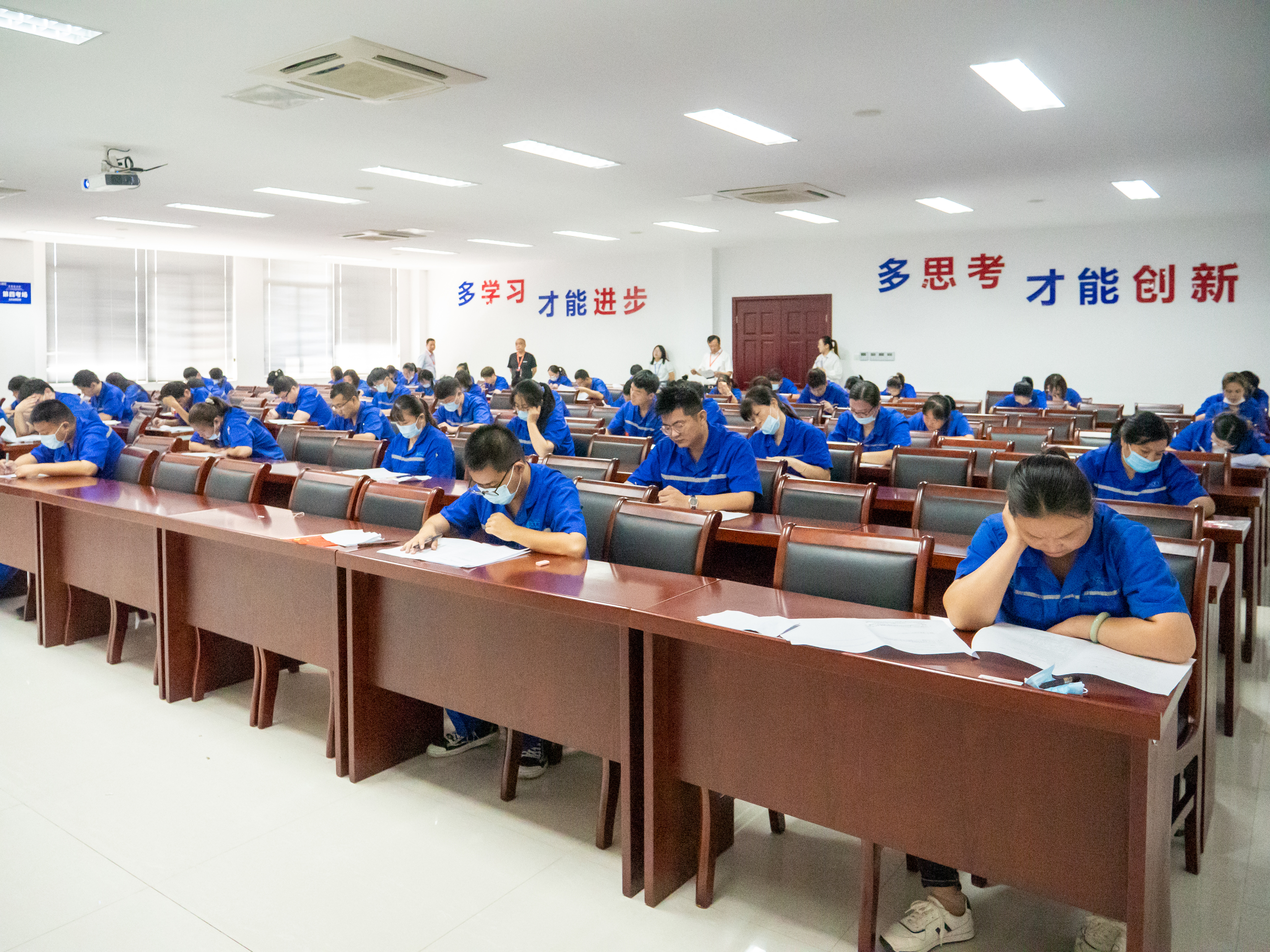 ���Ź��ʹ���-�����ɼ��Ƿ�,����Ʒ�Ƶ�ʵ��